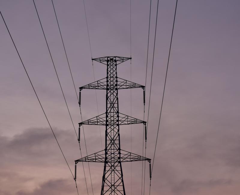 Electricity transmission tower